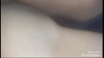 Colegiala pasa noche desenfrenada con las bragas quitadas