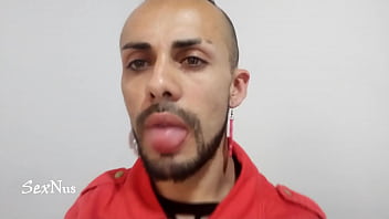 Deliciosos Labios Con Lengua thumbnail