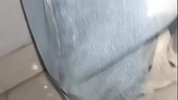 Me orino en los pantalones con mis pañales de tela y de paso tre deliciosos orgasmos