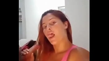 Dancando funk ate o pau do corno ficar duro