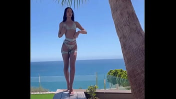 My bikini’s a little tight could you take it off for me lialyenn