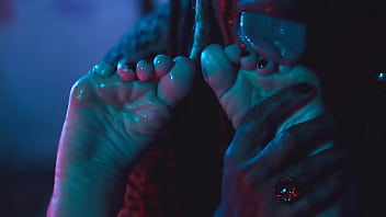 Goddess rotten venus foot domination