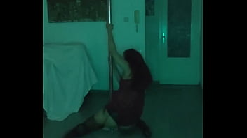 Amateur opens the bar dances and strips naked while people watch her