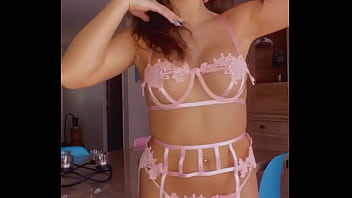 Bon lundi mes amours cet ensemble est en vente plus d’info en message