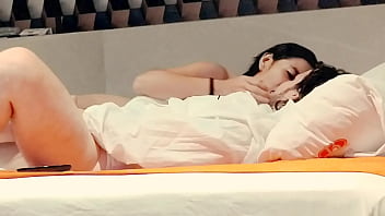 Me para el pito y se pone como roca