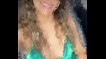 Sabadou #brazilian #housewife #luna #sexy #goodnight #tan #morena #brunette #smile #shine