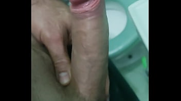 Acordando de pau duro