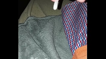 Zohorny123 busting a nut