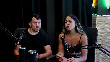 A vadia achou que era uma colab de putaria teve a história com um cantor deram conselho para as pessoas e os fetiches casal kaliente watch sheer red