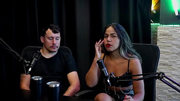 A vadia achou que era uma colab de putaria teve a história com um cantor deram conselho para as pessoas e os fetiches casal kaliente watch sheer red