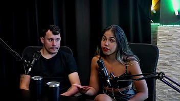 A vadia achou que era uma colab de putaria teve a história com um cantor deram conselho para as pessoas e os fetiches casal kaliente watch sheer red