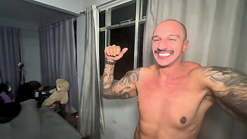 Botei 3 gostosas para mamar meu pau e gozei na boca nas safadas