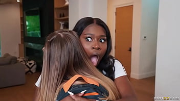 Homeworking brazzers enter xvpromo Homeworking brazzers enter xvpromo