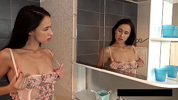 Alyssa's puffy pussy play in the bathroom