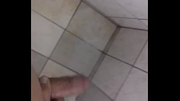 Masturba no chuveiro