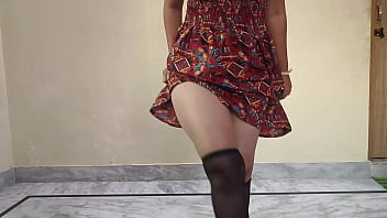 Dancing naked moving the ass and opening it for you big ass tweking