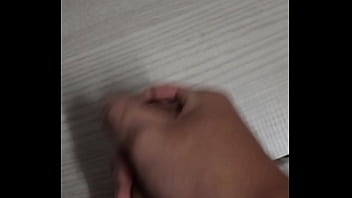 在宿舍裡打手槍