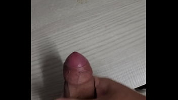 在宿舍裡打手槍