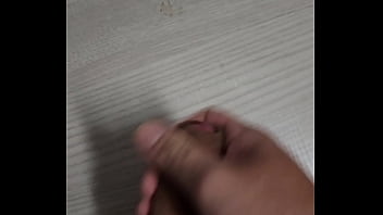 在宿舍裡打手槍