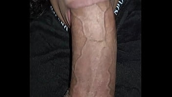 Nadie se puede enterar todos los días le mamo la polla a mi hermanastro