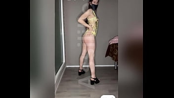 La dernière en jaune mais pour une fois un body que j’aime beaucoup