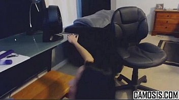 Big ass big tit cam slut