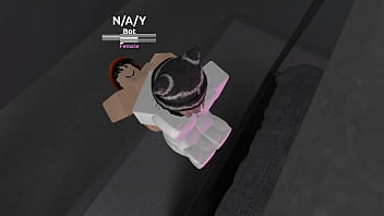 Me follo al robot de mi novia en este juego