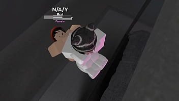 Me follo al robot de mi novia en este juego