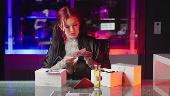 Sfw niche perfume unboxing and smell test