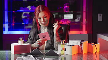 Sfw niche perfume unboxing and smell test