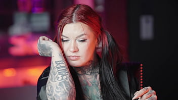 Sfw niche perfume unboxing and smell test