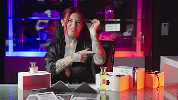 Sfw niche perfume unboxing and smell test