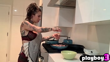 Sexy Babe Enyojed Hot Solo Action thumbnail