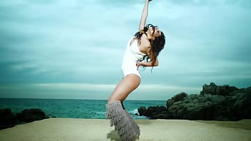 Innafeatjbalvin colasong