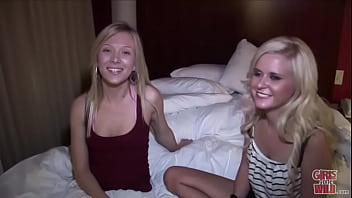 Partying with two sexy blondes