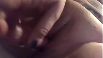 Play with her pussy