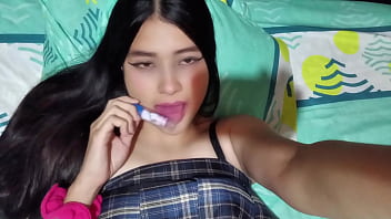 Mi novia tiene unas tetas grandes y hermosas