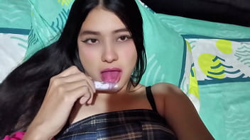 Mi novia tiene unas tetas grandes y hermosas