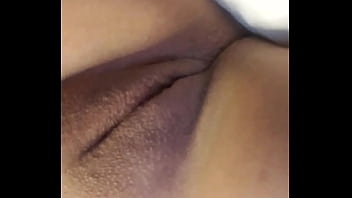 Gostosa dançando até ficar nua e gozar parte 3