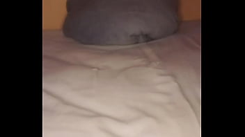 Gostosa dançando até ficar nua e gozar parte 3