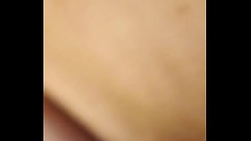 Gostosa dançando até ficar nua e gozar parte 3