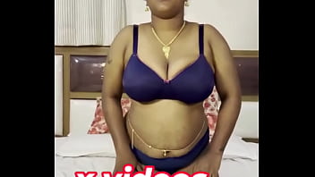 Hindi aunty remove bra open boobs