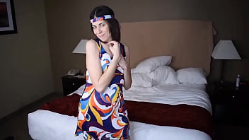 Hippy Milf #annacummings thumbnail