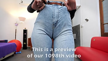 Super round ass puffy cameltoe in very tight jeans pawg babe