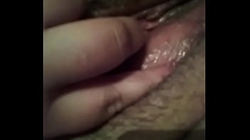 Gorda masturbandose 01