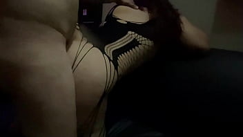 Vecina sale cachonda del trabajo