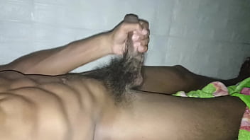 No Quarto Sem Conseguir Dormir thumbnail