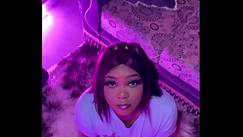 Hermanastra se porta mal ahora debo follarla