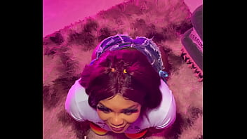 Hermanastra se porta mal ahora debo follarla