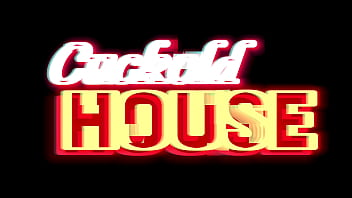 Noiva safada trepando com 2 caras pro futuro marido corno filmar